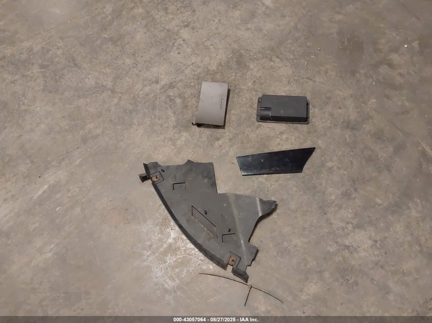 2011 Ford Taurus Sel VIN: 1FAHP2EW1BG117433 Lot: 43057064