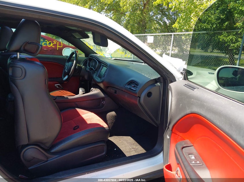 2015 DODGE CHALLENGER auction photo 5