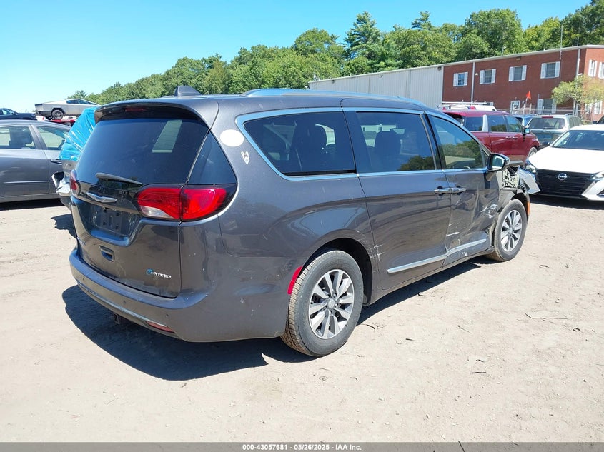 2C4RC1N71LR233891 2020 Chrysler Pacifica 3.6 Hybrid Limited Grey