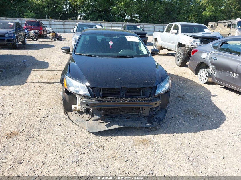 2014 VOLKSWAGEN PASSAT 1.8T S - 1VWAS7A37EC097863