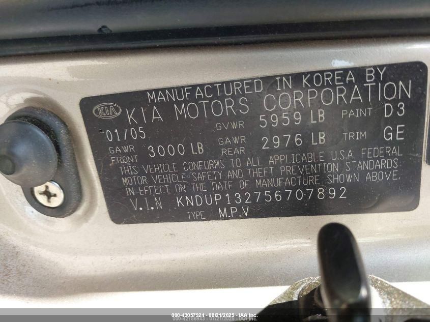 2005 Kia Sedona Ex/Lx VIN: KNDUP132756707892 Lot: 43057924