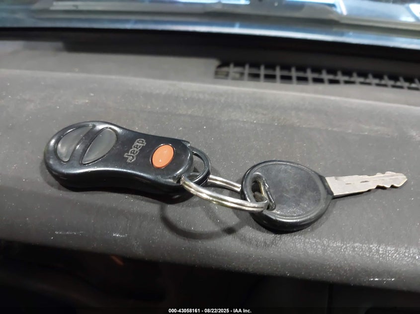 2001 Jeep Cherokee Sport VIN: 1J4FF48S11L504556 Lot: 43058161