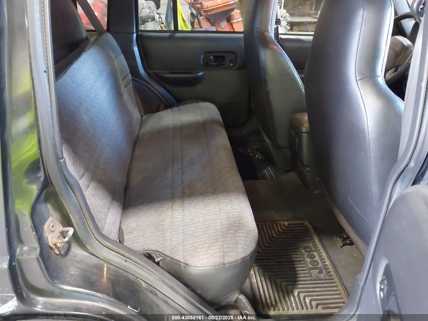 2001 Jeep Cherokee Sport VIN: 1J4FF48S11L504556 Lot: 43058161