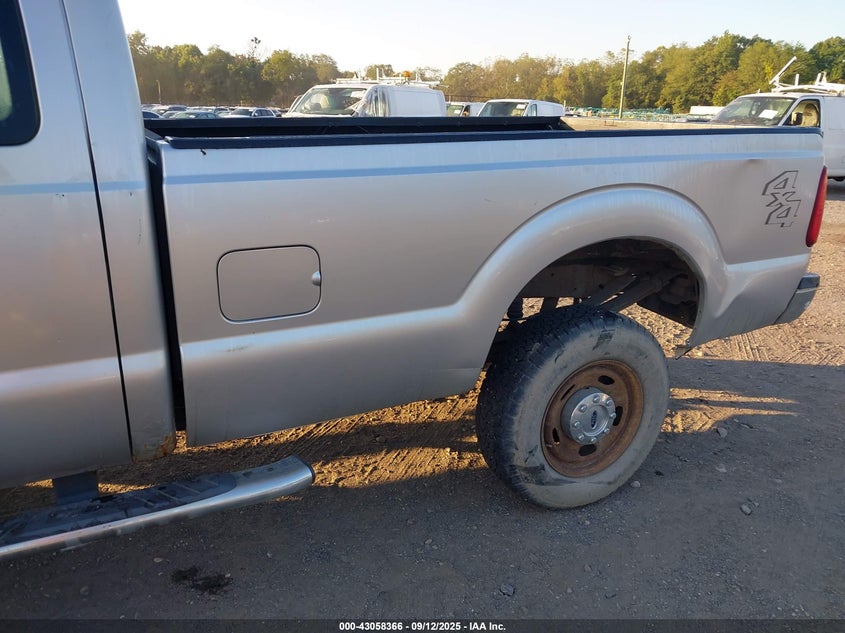 1FT8X3BT7BEB78596 2011 FORD F350 photo no. 11