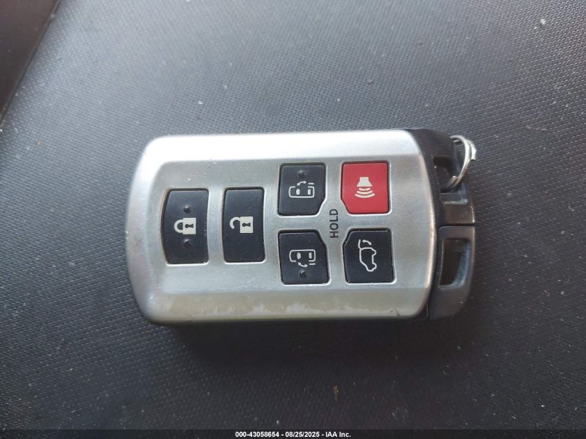 2011 Toyota Sienna Xle V6 VIN: 5TDYK3DCXBS043747 Lot: 43058654