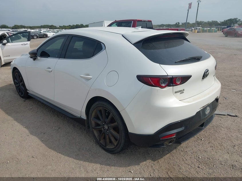 Vin: jm1bpbnm2l1157684, lot: 43553052, mazda mazda3 hatchback premium package 20203