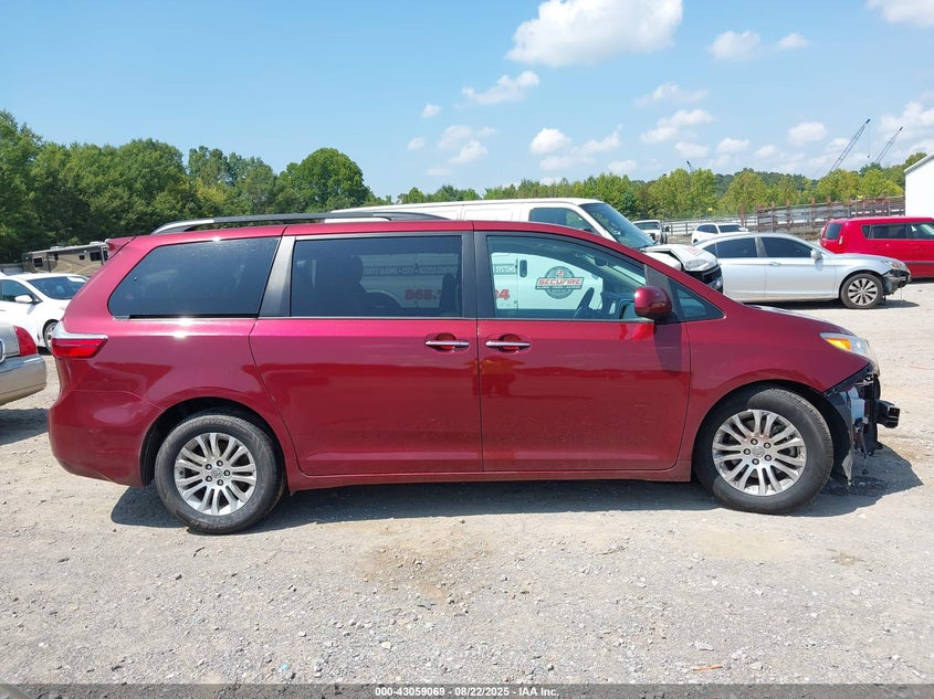2017 Toyota Sienna 3.5 Xle 8 Passenger Brown Lot 111043059069 Vin 5TDYZ3DC0HS853683