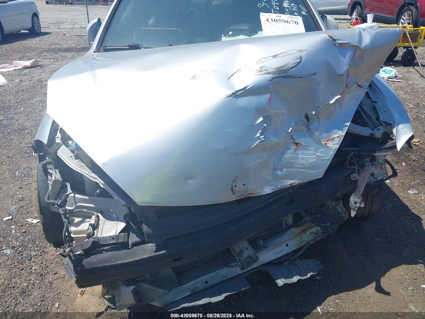 2008 Hyundai Tiburon Gt/Gt Limited/Se VIN: KMHHN66F28U289465 Lot: 43059670