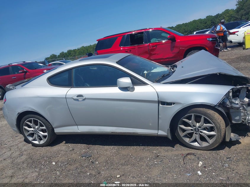 2008 Hyundai Tiburon Gt/Gt Limited/Se VIN: KMHHN66F28U289465 Lot: 43059670