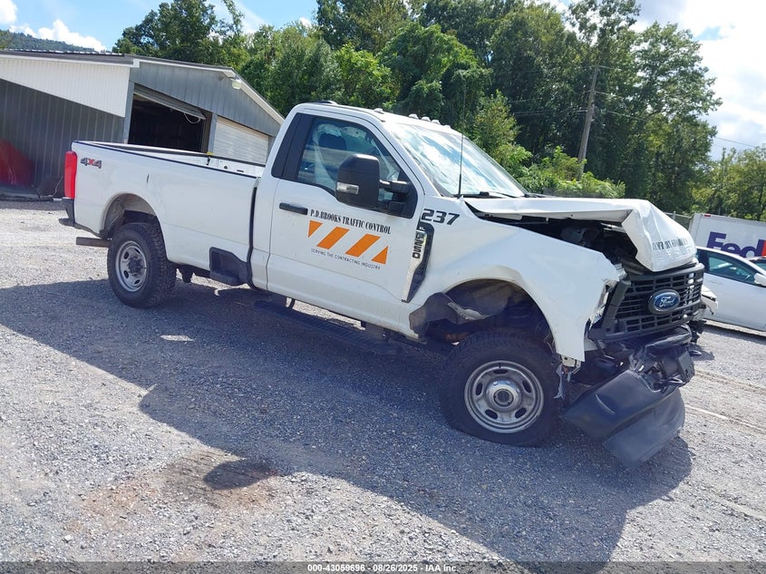 2023 FORD F-250 XL