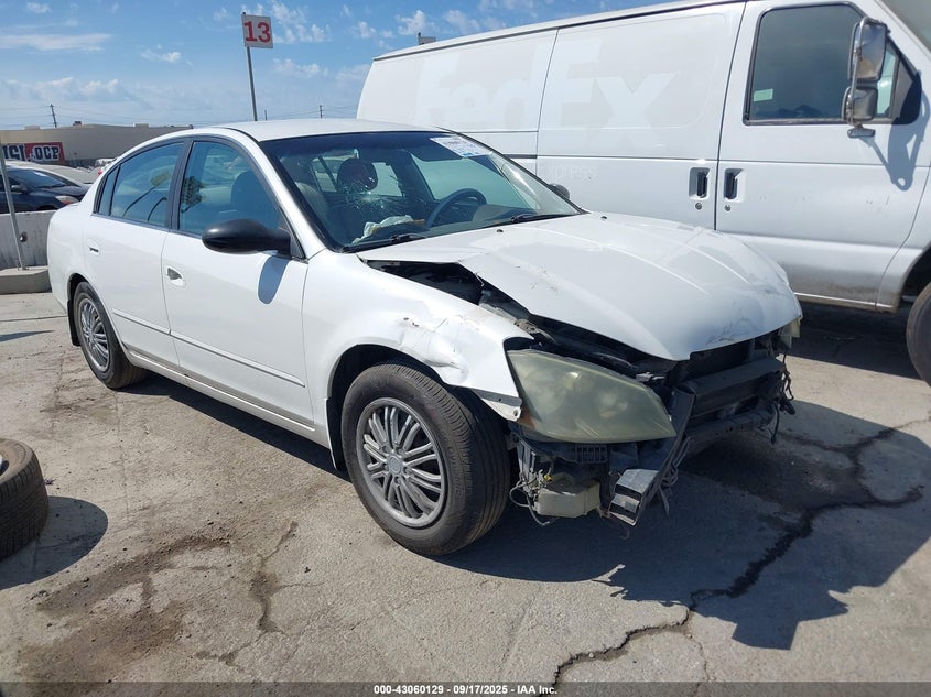 2005 Nissan Altima 2.5 S white sedan gasoline 1N4AL11D05C177355 photo #1