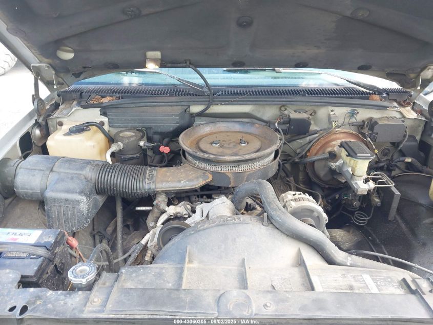 1994 GMC Sierra C1500 VIN: 2GTEC19K3R1532061 Lot: 43060305