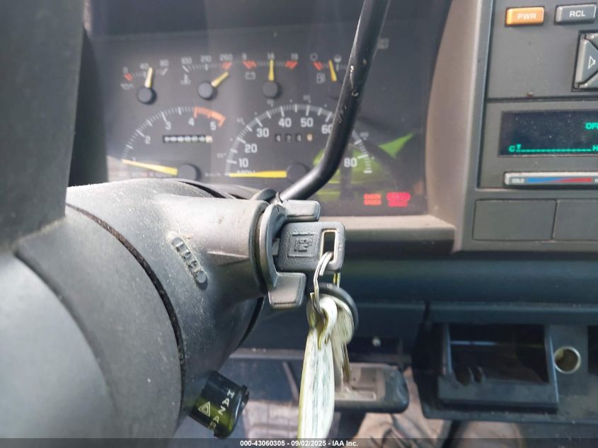 1994 GMC Sierra C1500 VIN: 2GTEC19K3R1532061 Lot: 43060305