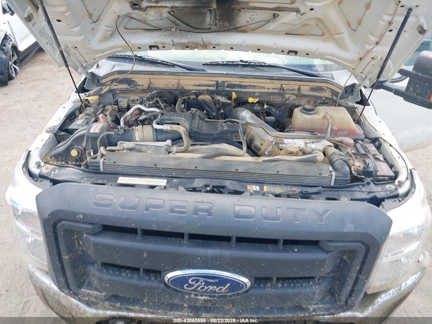 2015 Ford F-350 Chassis Xl VIN: 1FD8W3GT0FEB67064 Lot: 43060586