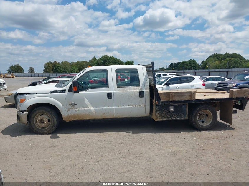 2015 Ford F-350 Chassis Xl VIN: 1FD8W3GT0FEB67064 Lot: 43060586