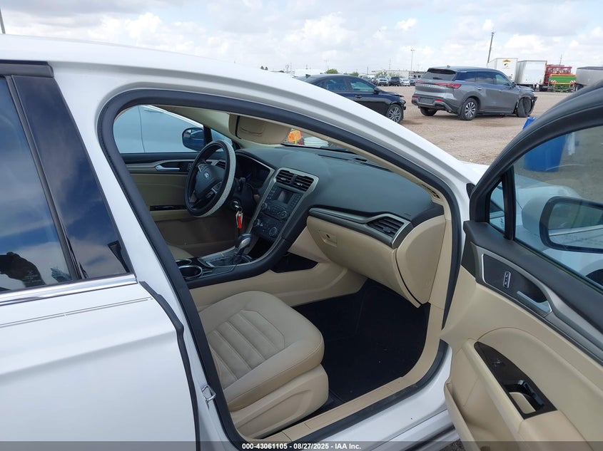 2013 FORD FUSION SE - 3FA6P0HR2DR231454