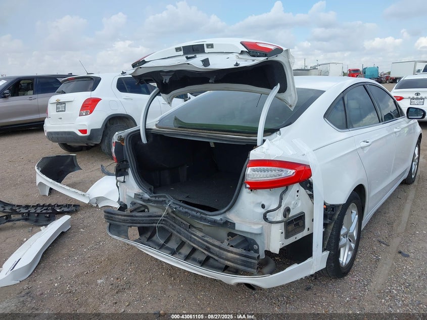 2013 FORD FUSION SE - 3FA6P0HR2DR231454