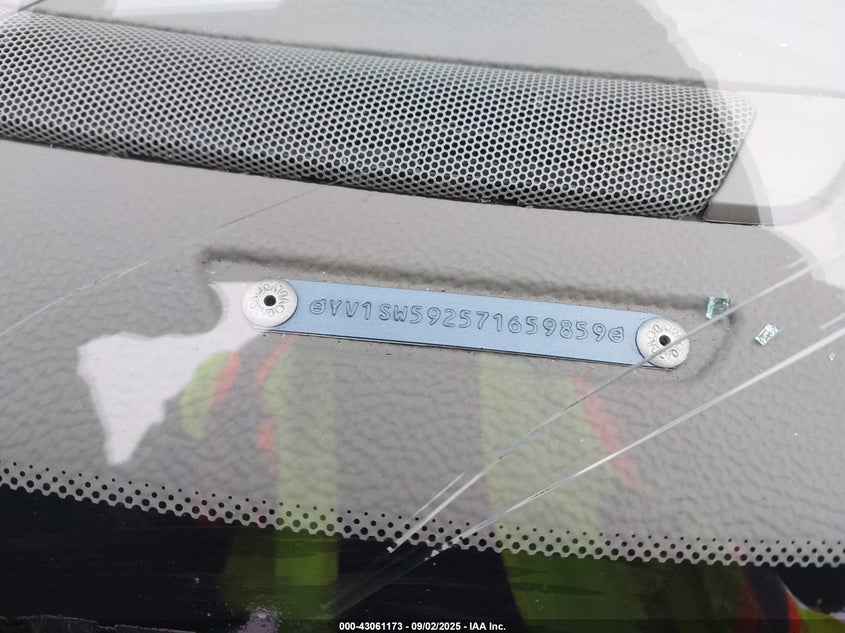 2007 Volvo V70 2.5T VIN: YV1SW592571659859 Lot: 43061173