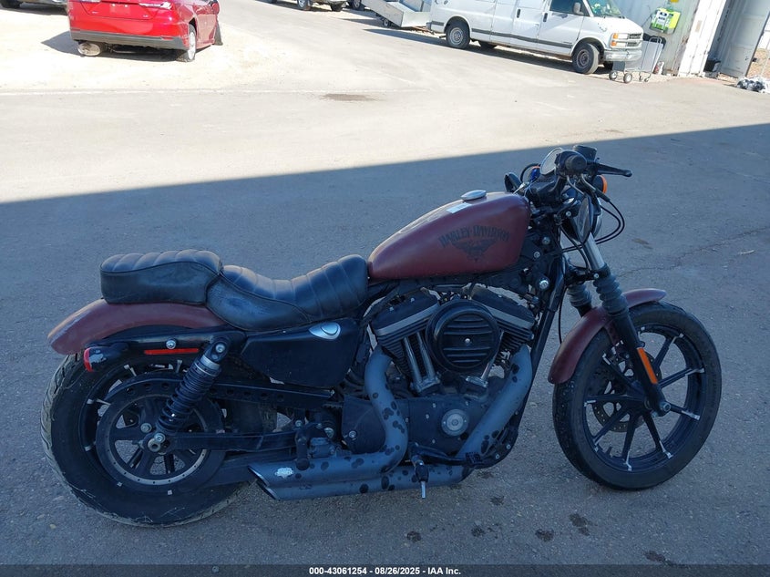 2017 HARLEY-DAVIDSON XL883 IRON 883 - 1HD4LE21XHC405514