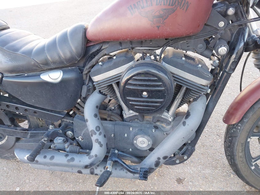 2017 HARLEY-DAVIDSON XL883 IRON 883 - 1HD4LE21XHC405514