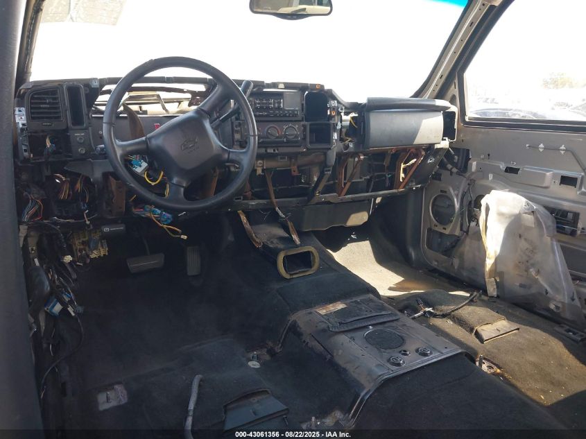 2002 Chevrolet Silverado 2500Hd Ls VIN: 1GCHC23U22F166816 Lot: 43061356