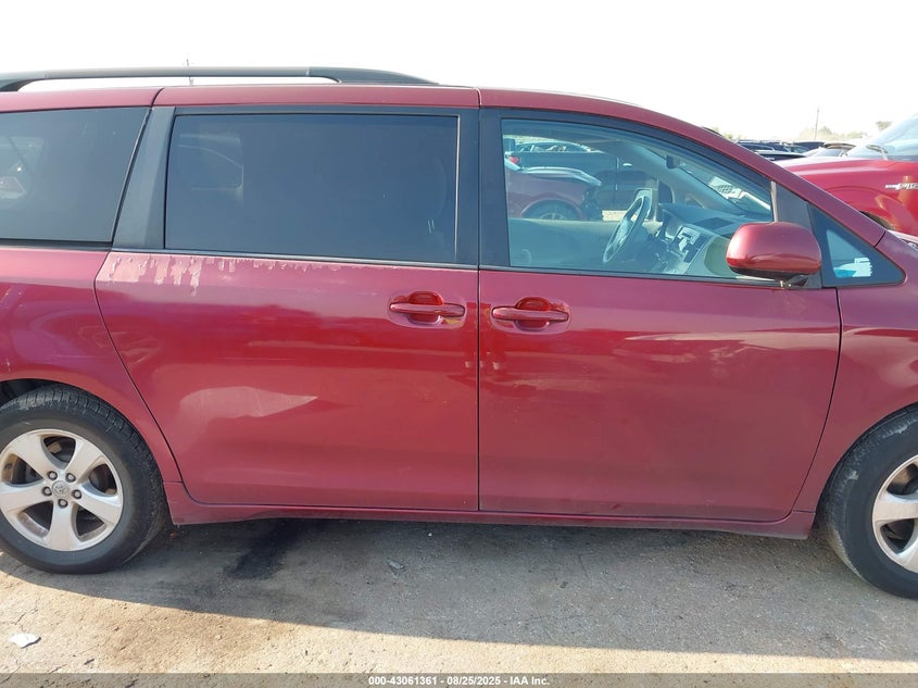 2014 Toyota Sienna Le V6 8 Passenger VIN: 5TDKK3DC0ES471725 Lot: 43061361