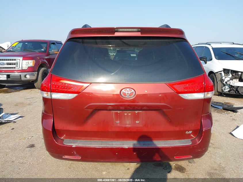 2014 Toyota Sienna Le V6 8 Passenger VIN: 5TDKK3DC0ES471725 Lot: 43061361