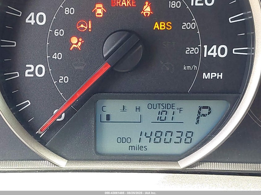 2015 TOYOTA RAV4 LE - JTMZFREV5FD048609