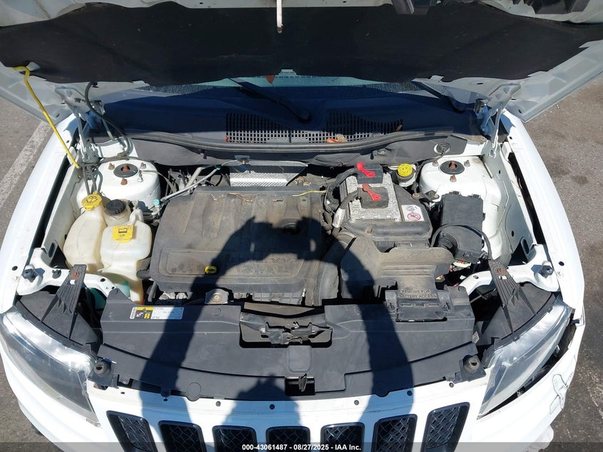 2015 Jeep Compass Sport VIN: 1C4NJDBB2FD225529 Lot: 43061487