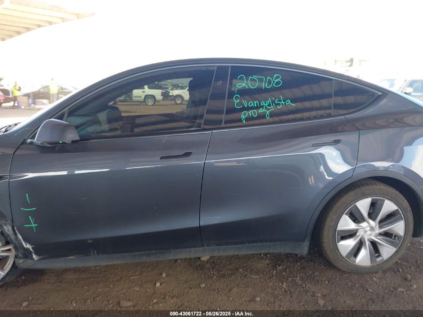 2023 Tesla Model Y Awd/Long Range Dual Motor All-Wheel Drive VIN: 7SAYGDEE3PF812496 Lot: 43061722