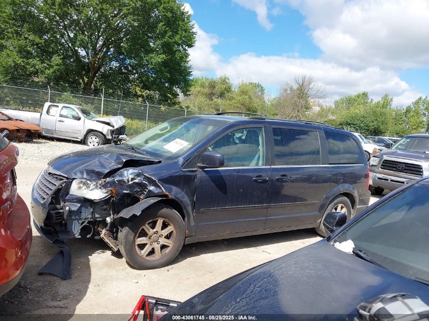 2008 Chrysler Town & Country Touring VIN: 2A8HR54P38R635253 Lot: 43061745