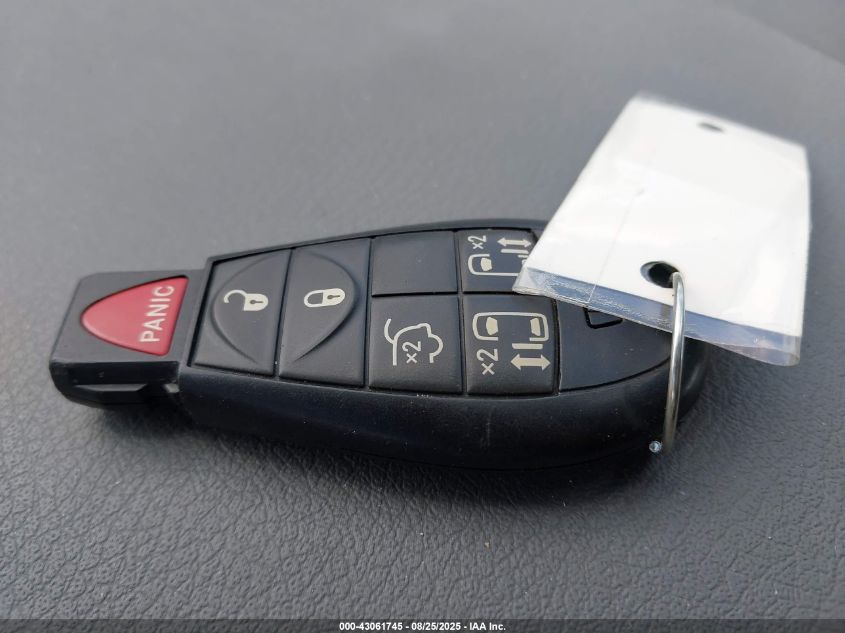 2008 Chrysler Town & Country Touring VIN: 2A8HR54P38R635253 Lot: 43061745