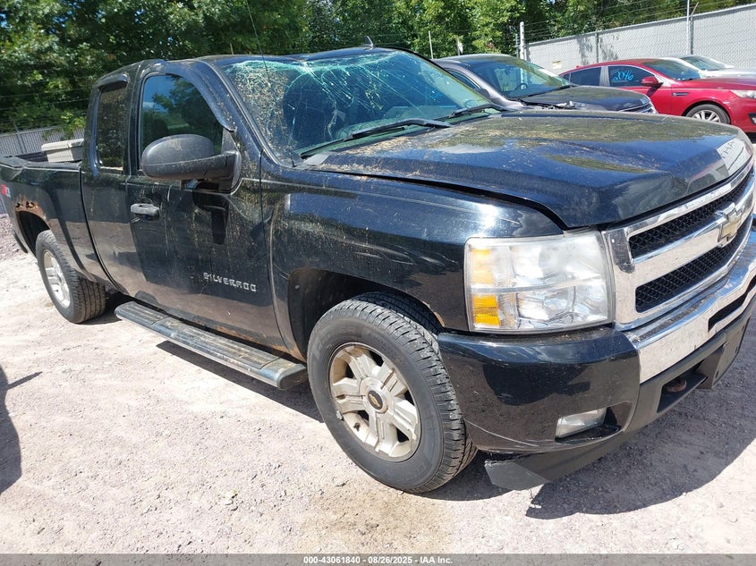 1GCRKSE39BZ285389 2011 Chevrolet Silverado 1500 Lt auction photo 1