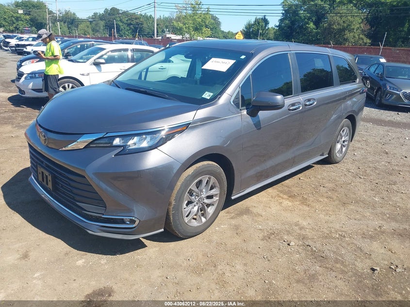 2023 TOYOTA SIENNA(VIN: 5TDYRKEC4PS144701