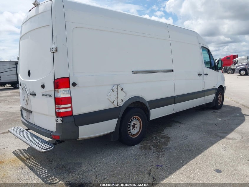 2012 Mercedes-Benz Sprinter 2500 High Roof VIN: WD3PE8CB8C5694711 Lot: 43062352