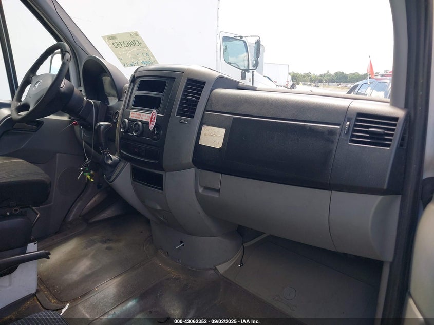 2012 Mercedes-Benz Sprinter 2500 High Roof VIN: WD3PE8CB8C5694711 Lot: 43062352