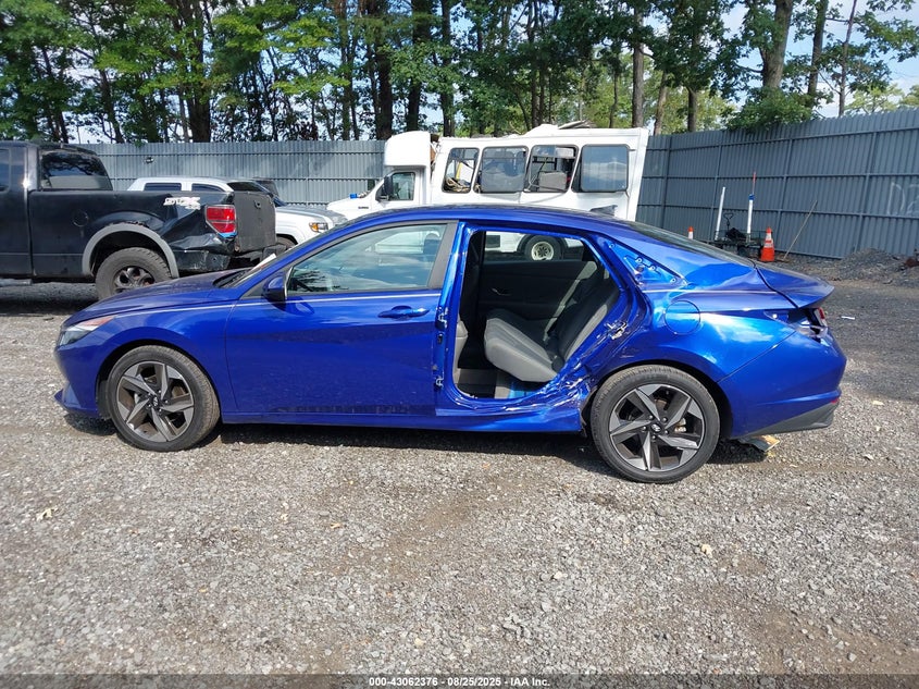 2023 HYUNDAI ELANTRA SEL - KMHLS4AG7PU430651