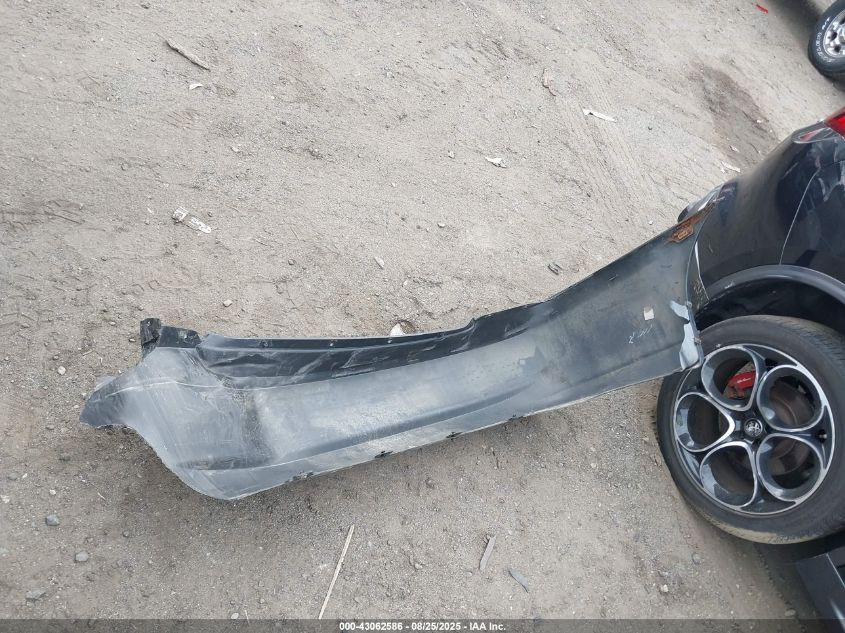 2006 Hyundai Elantra Gls/Limited VIN: KMHDN46D76U369049 Lot: 43062586