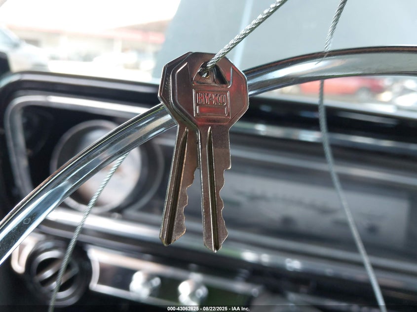 1965 Chevrolet Impala VIN: 164675L219505 Lot: 43062825