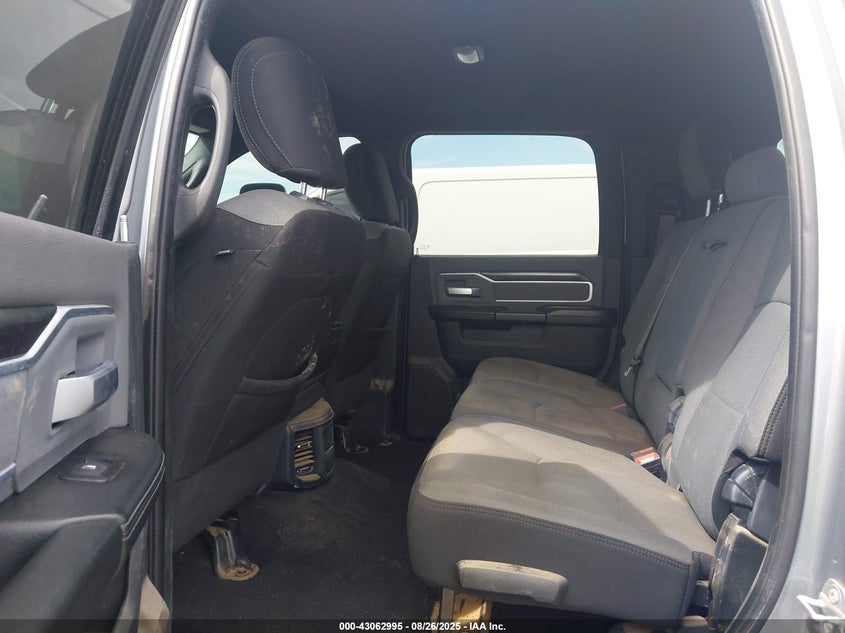 2021 Ram 3500 Big Horn 4X4 6'4 Box VIN: 3C63RRLL4MG577233 Lot: 43062995