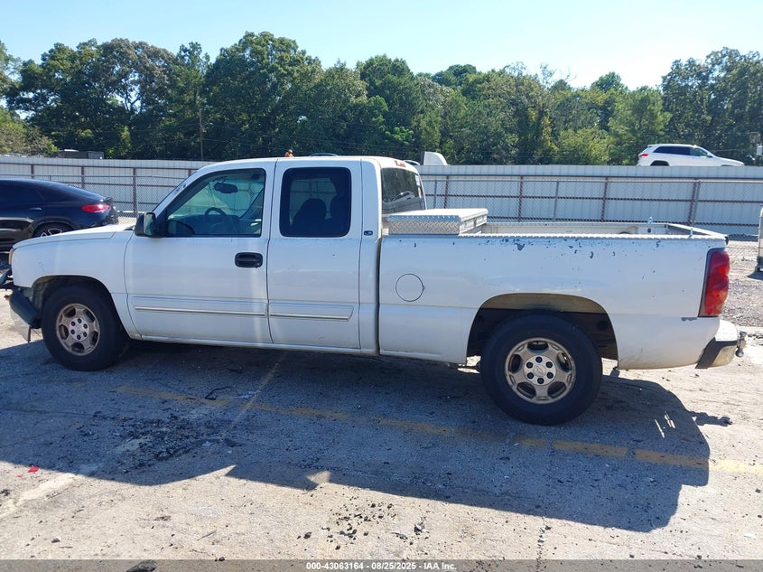 2003 Chevrolet Silverado 1500 Ls VIN: 2GCEC19T531124550 Lot: 43063164