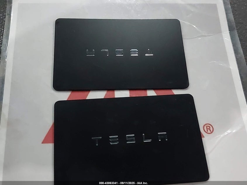 2025 Tesla Model Y Long Range Dual Motor All-Wheel Drive VIN: 7SAYGDED0SA345552 Lot: 43063341