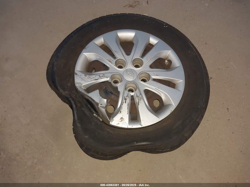 2010 Kia Forte Ex VIN: KNAFU4A23A5281993 Lot: 43063381