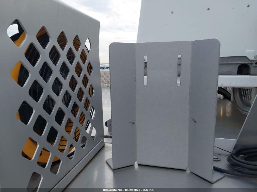 2015 Chevrolet Silverado 3500Hd Chassis Wt VIN: 1GB3KYCG5FZ531993 Lot: 43063786