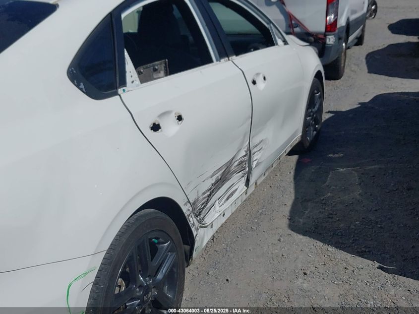 2020 Kia Forte Gt-Line VIN: 3KPF34AD4LE257281 Lot: 43064003