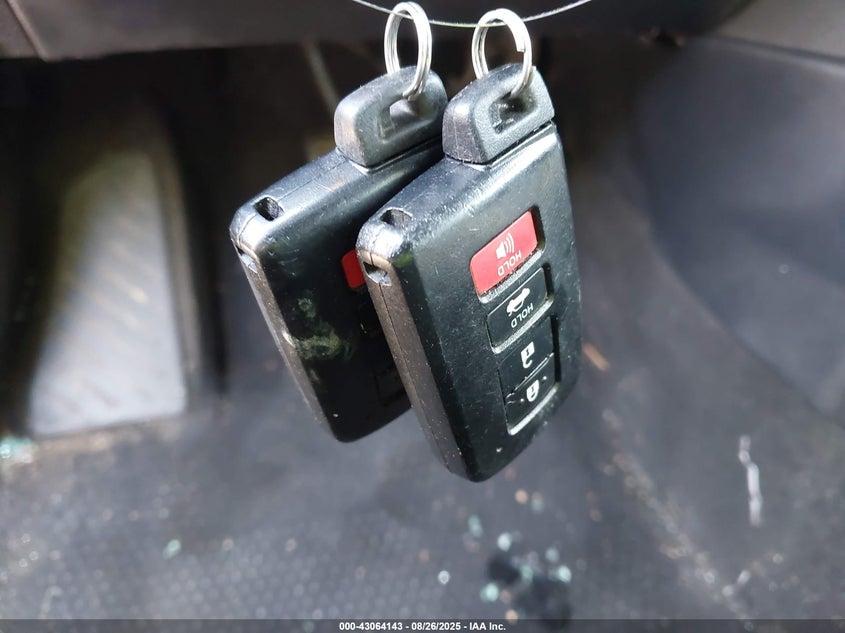 2017 TOYOTA COROLLA SE - 2T1BURHE1HC783946