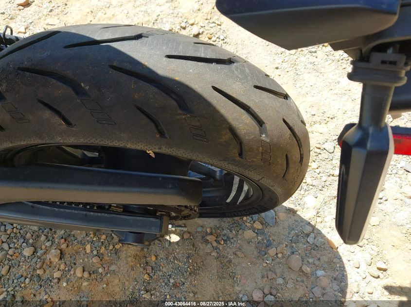 2024 Yamaha Yzfr7 VIN: JYARM38E8RA011697 Lot: 43064416