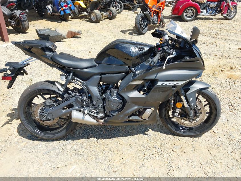 2024 Yamaha Yzfr7 VIN: JYARM38E8RA011697 Lot: 43064416