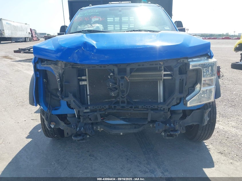 2022 Ford F-450 Chassis Xl VIN: 1FDUF4GN0NED63848 Lot: 43064434