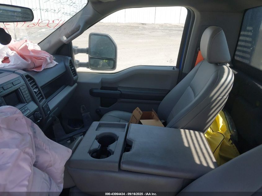 2022 Ford F-450 Chassis Xl VIN: 1FDUF4GN0NED63848 Lot: 43064434